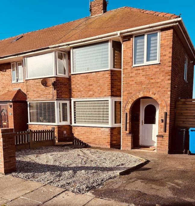 Ggs Holiday Let Poulton-le-Fylde Exteriör bild